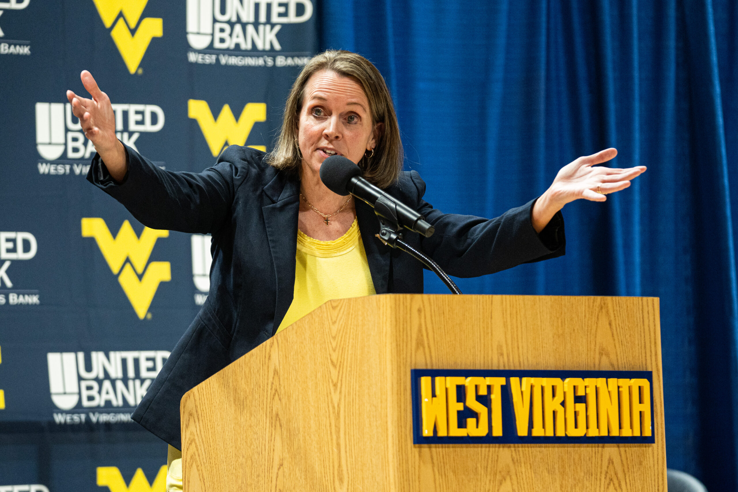 Dawn Plitzuweit grabs the reins of WVU's women's hoops program, ready to make a connection with players, community